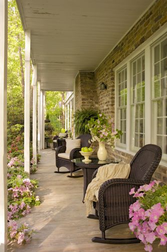 How to give your front porch a modern look